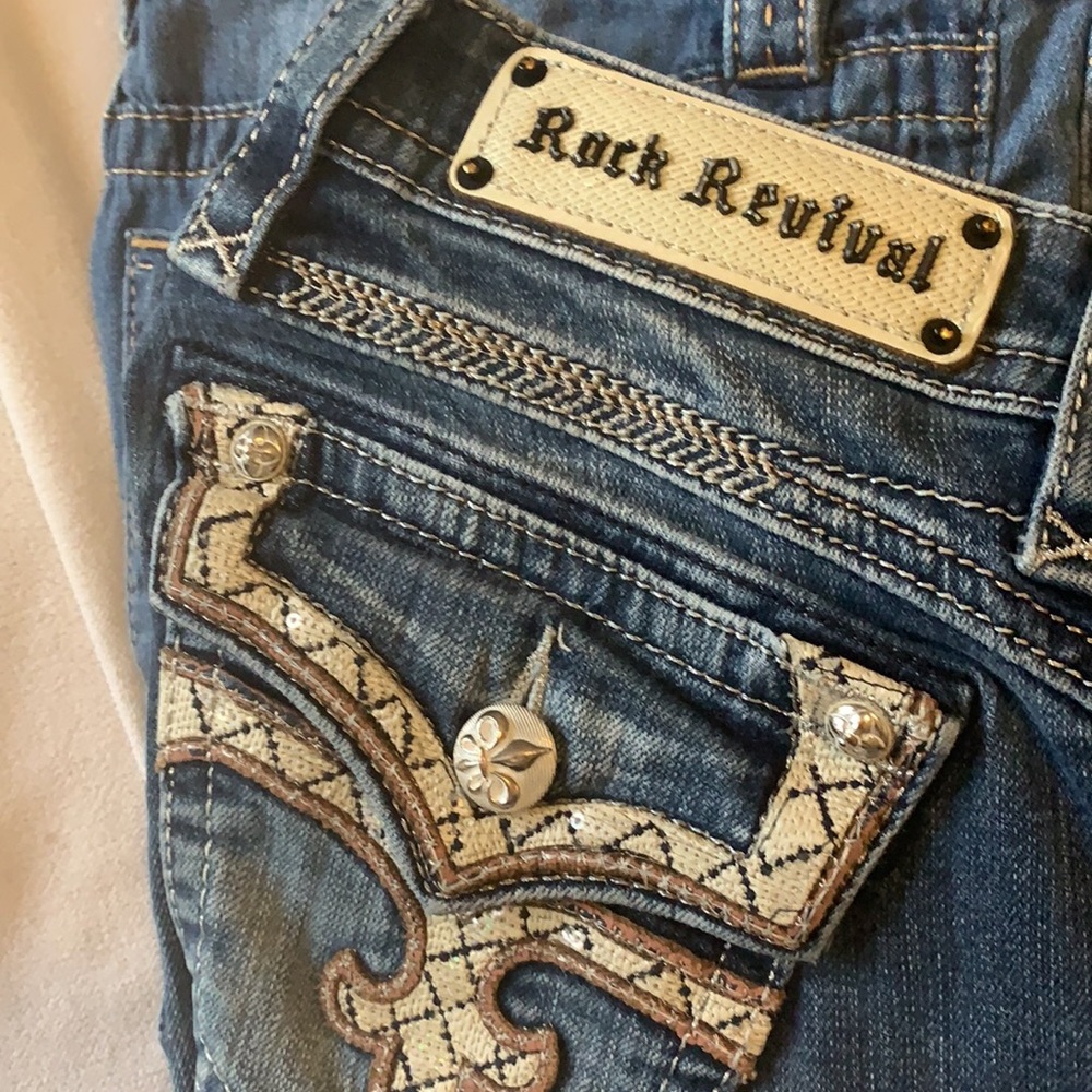 Rock Revival Size27